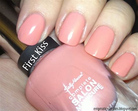 Sally Hansen Enigmatic Spell: A Magical Touch for Your Nails